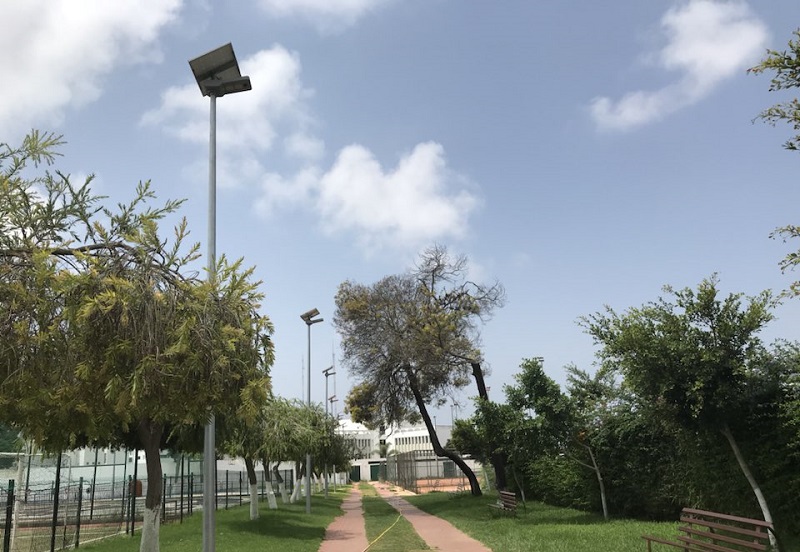 摩洛哥太陽(yáng)能路燈-夜鷹燈工程